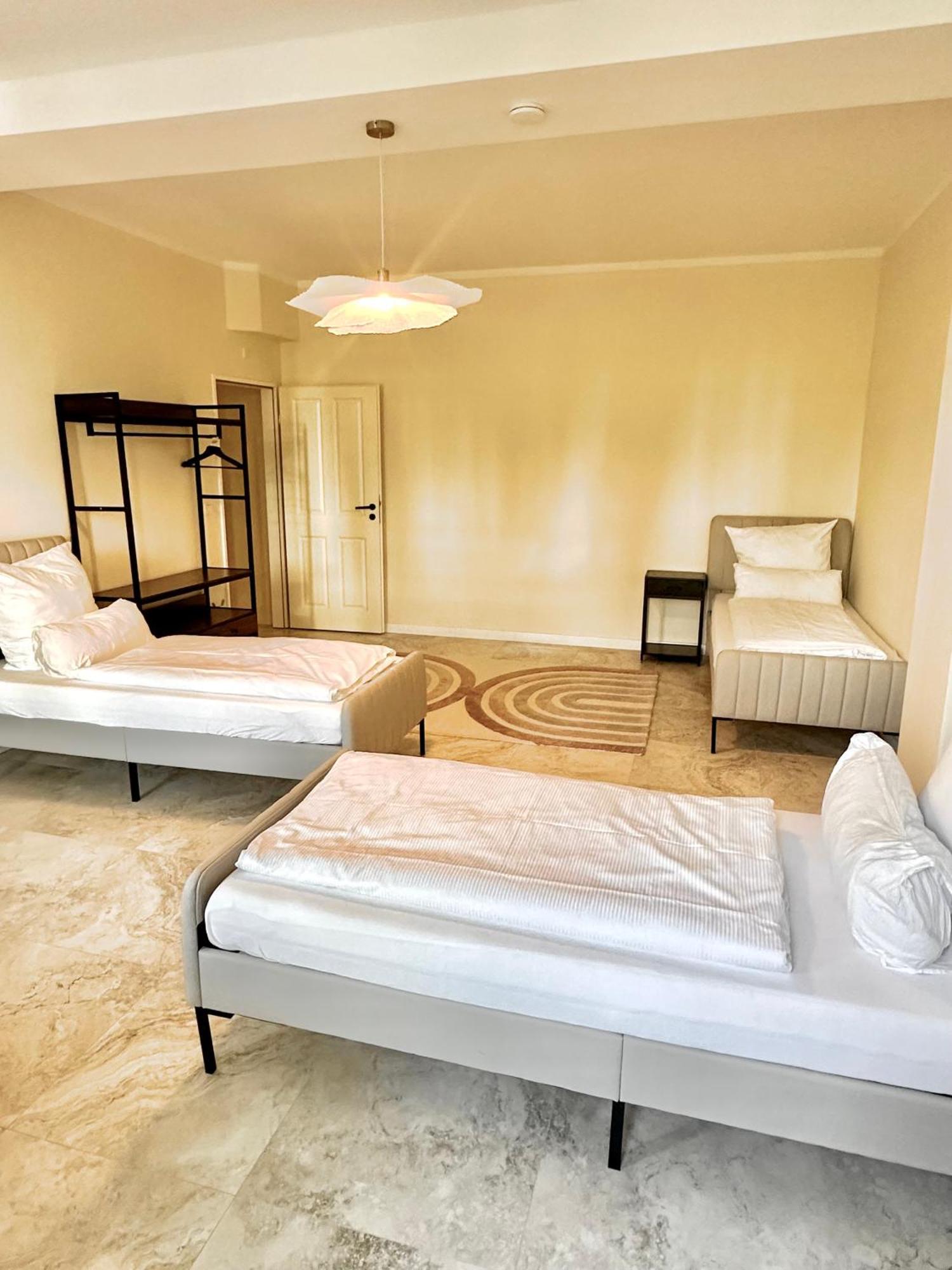 Sanierte 5 Zimmer Luxus Standard Apartment Auf 350Qm Hamburgo Exterior foto
